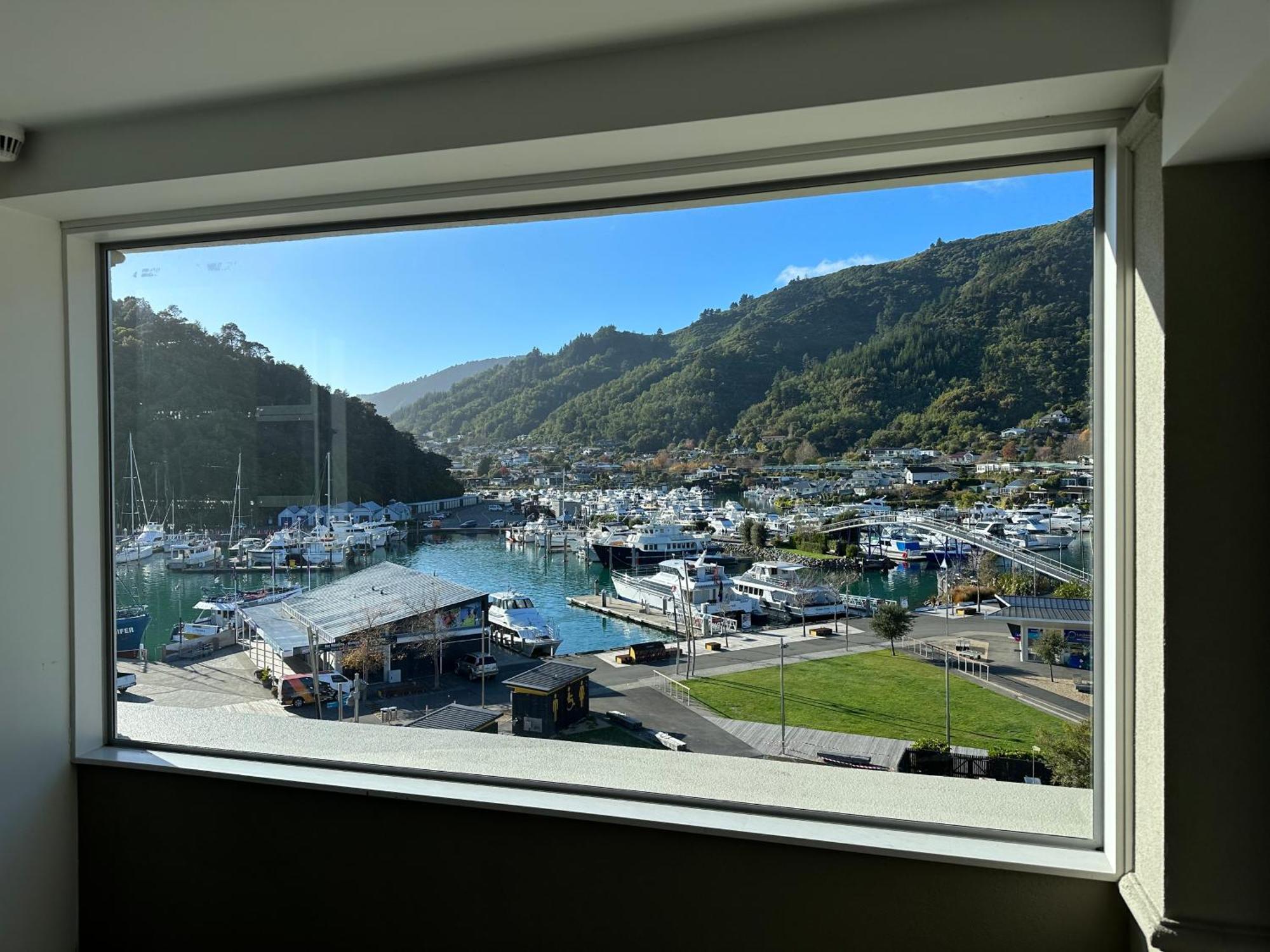 Picton Waterfront Apartments Екстер'єр фото