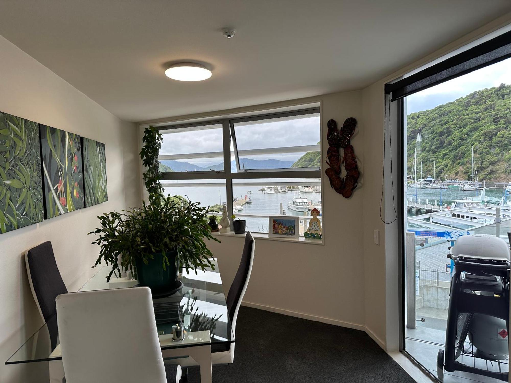 Picton Waterfront Apartments Екстер'єр фото
