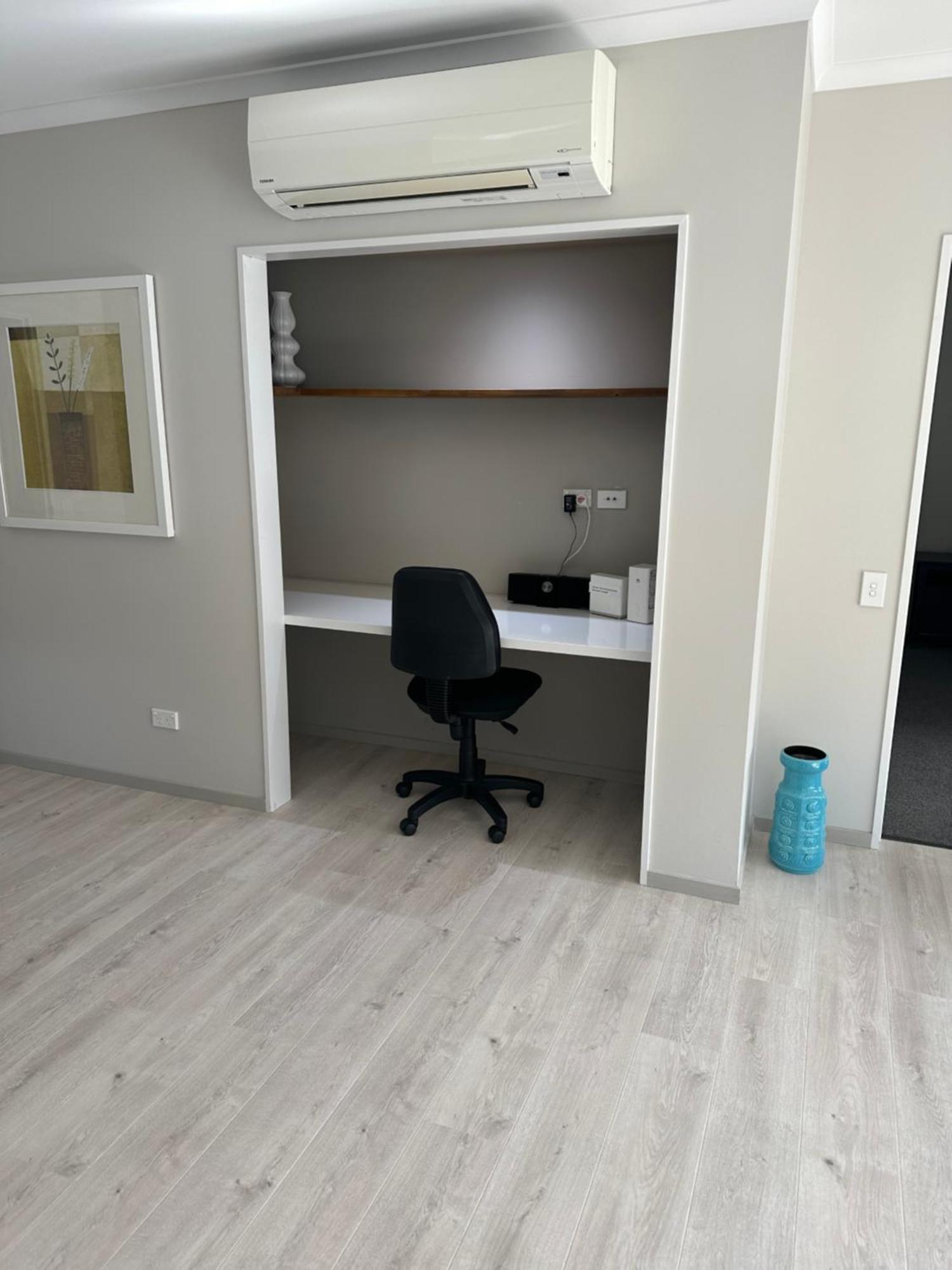 Picton Waterfront Apartments Екстер'єр фото