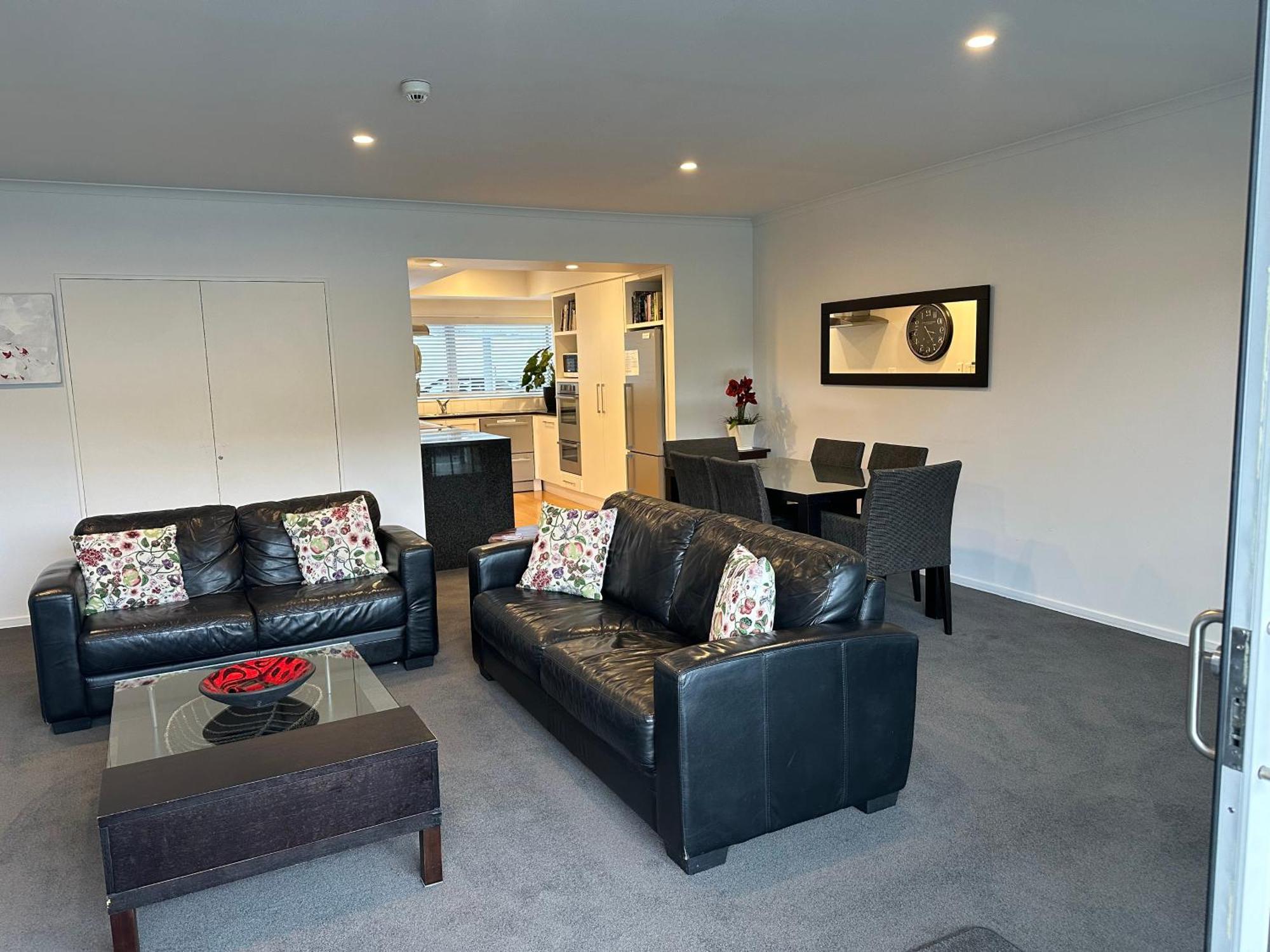 Picton Waterfront Apartments Екстер'єр фото