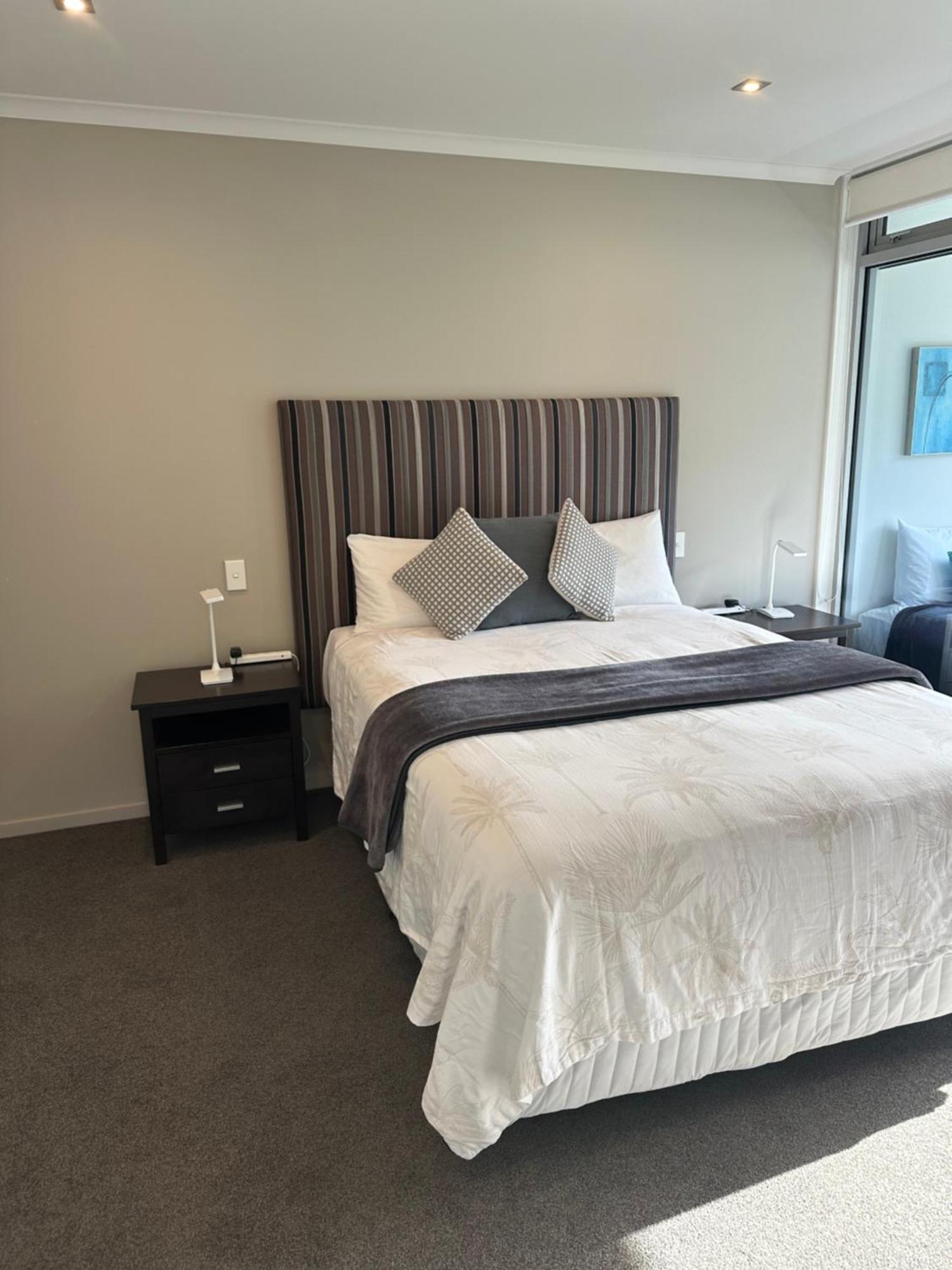 Picton Waterfront Apartments Екстер'єр фото