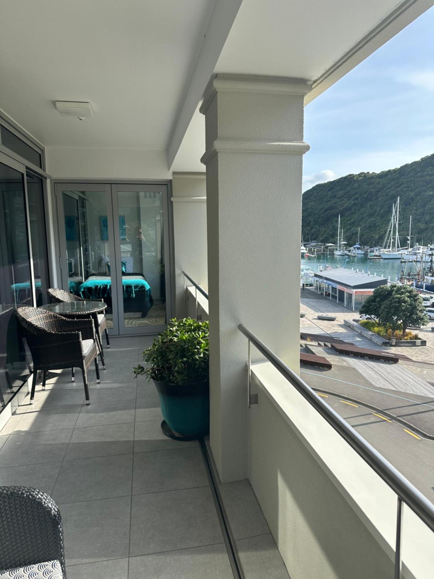 Picton Waterfront Apartments Екстер'єр фото