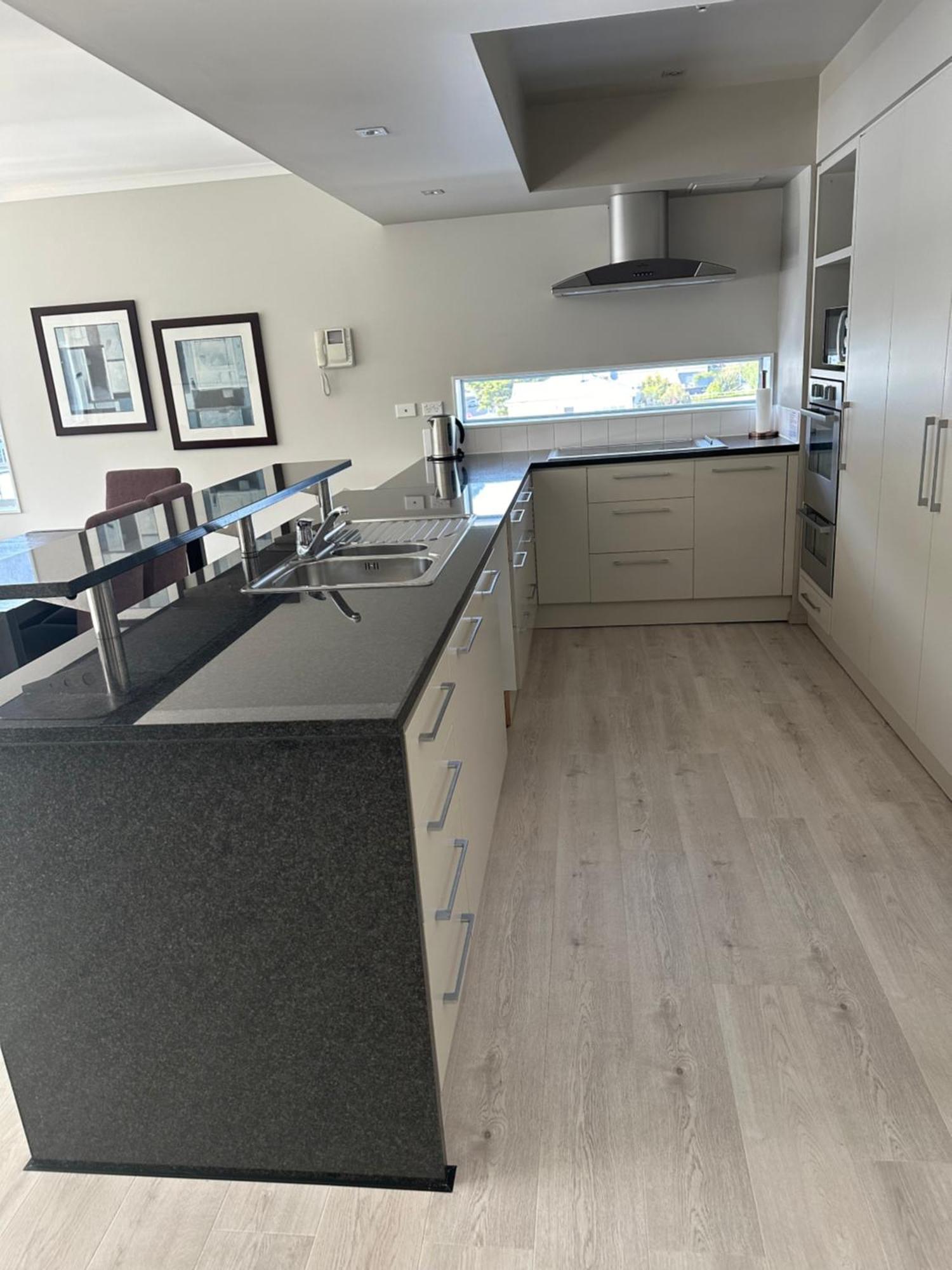 Picton Waterfront Apartments Екстер'єр фото